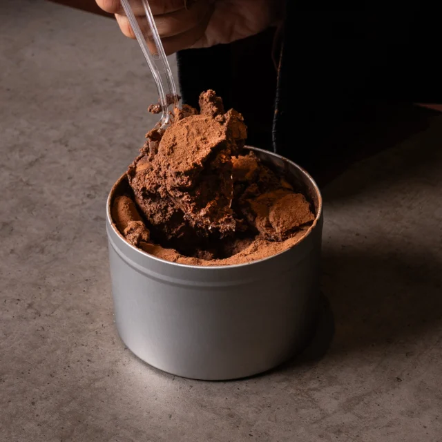 The original dream cake is a must try! Rich, creamy, fudgy, and oh-so chocolatey. One bite and you’re dreaming. ✨🍫 ••#smokeandpepper #dessert #dreamcake